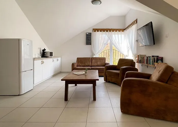 Tanyacsarda Panzio 3* Baja